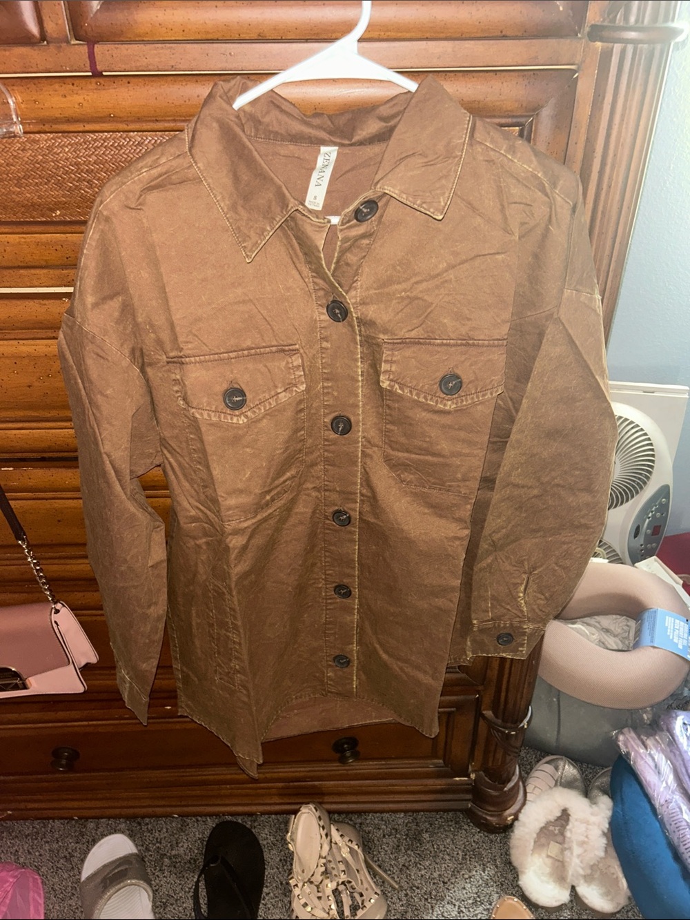 Zenana Outfitters Brown Button-Front Utility Shirt Jacket